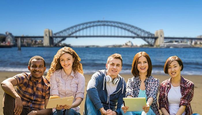 Study In Australia: 2022 Destination Australia Scholarship for Undergraduate Students