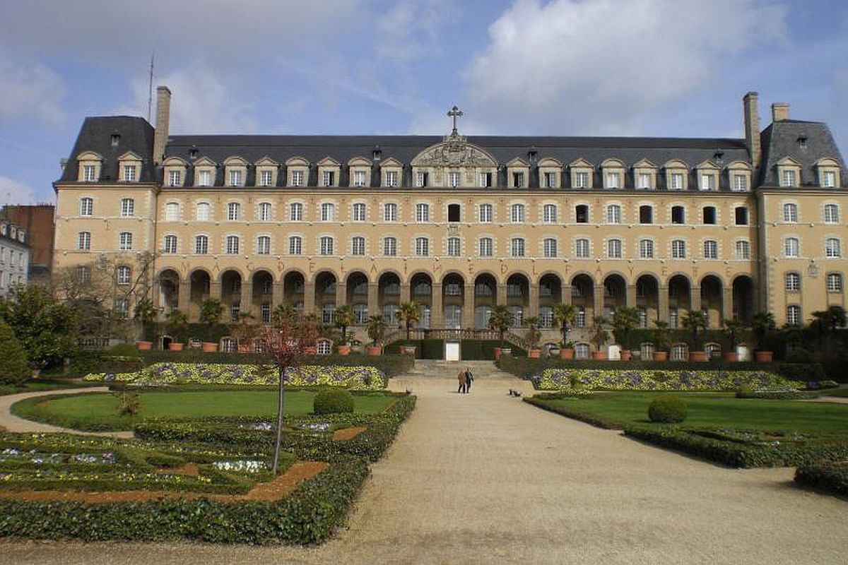 Study In France: 2022 University of Rennes Scholarships for International Students