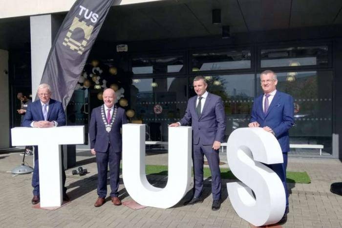 Study In Ireland: 2022 Technological University of the Shannon Presidential Scholarships for International Students