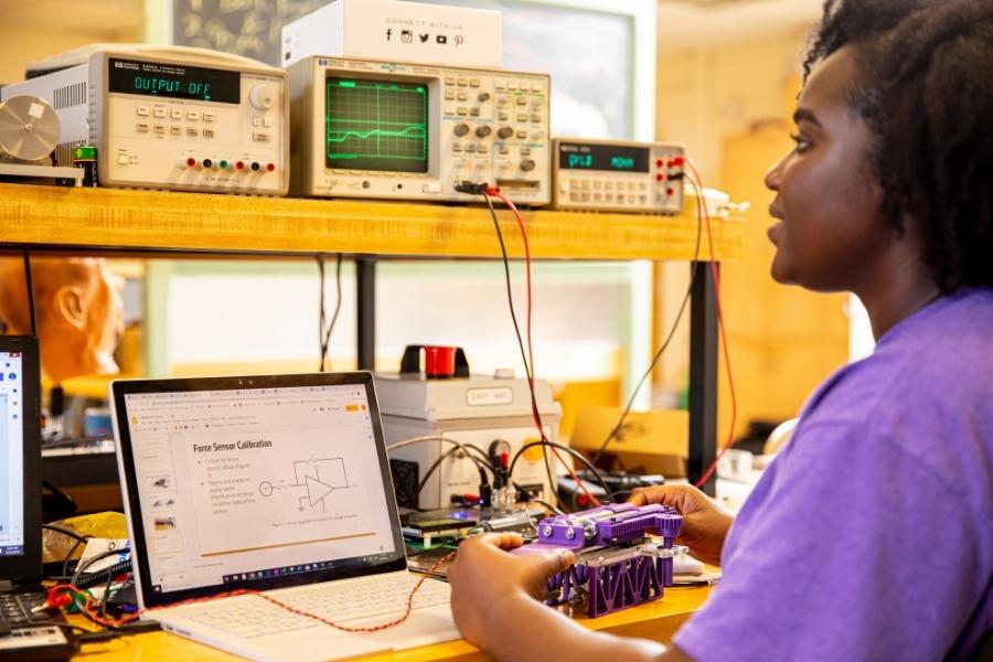 2023 TechGirls Program for Young Women (Fully-funded to the U.S.)