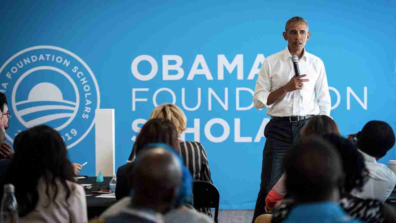 Study In USA: 2023 Obama Foundation Scholars Program For International Students